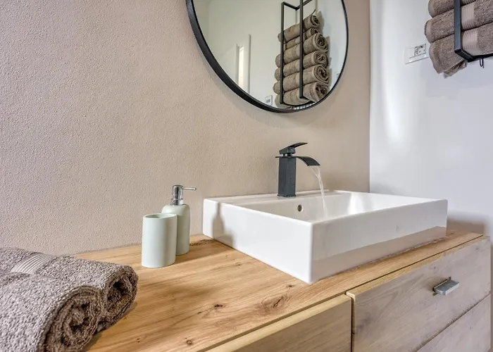 Sea View Rubil 아파트